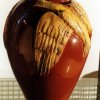Grande vaso ornamentale - Grande vaso (pitale) modellato con uccelli. Realizzato al tornio dal prof. Vincenzo Spagnulo  e nel modellato dal prof. Domenico Simeone.Scarica il file