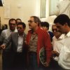 Nino Manfredi visita la 2ª Mostra Didattica - Da sinistra: il prof. Enzo D’Alò, il Preside Arces,  Nino Manfredi ed altri ospiti.Scarica il file