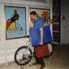 Mostra didattica “La bicicletta con poca fatica” - Curata dal prof. Francesco Manigrasso, si inaugura la mostra didattica “La bicicletta con poca fatica”. Nella foto il prof. Daniele Ninfole.Scarica il file
